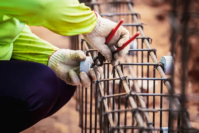Jakie strzemiona na fundament - wybierz najlepsze dla swojej budowy Jakie strzemiona na fundament - wybierz najlepsze dla swojej budowy