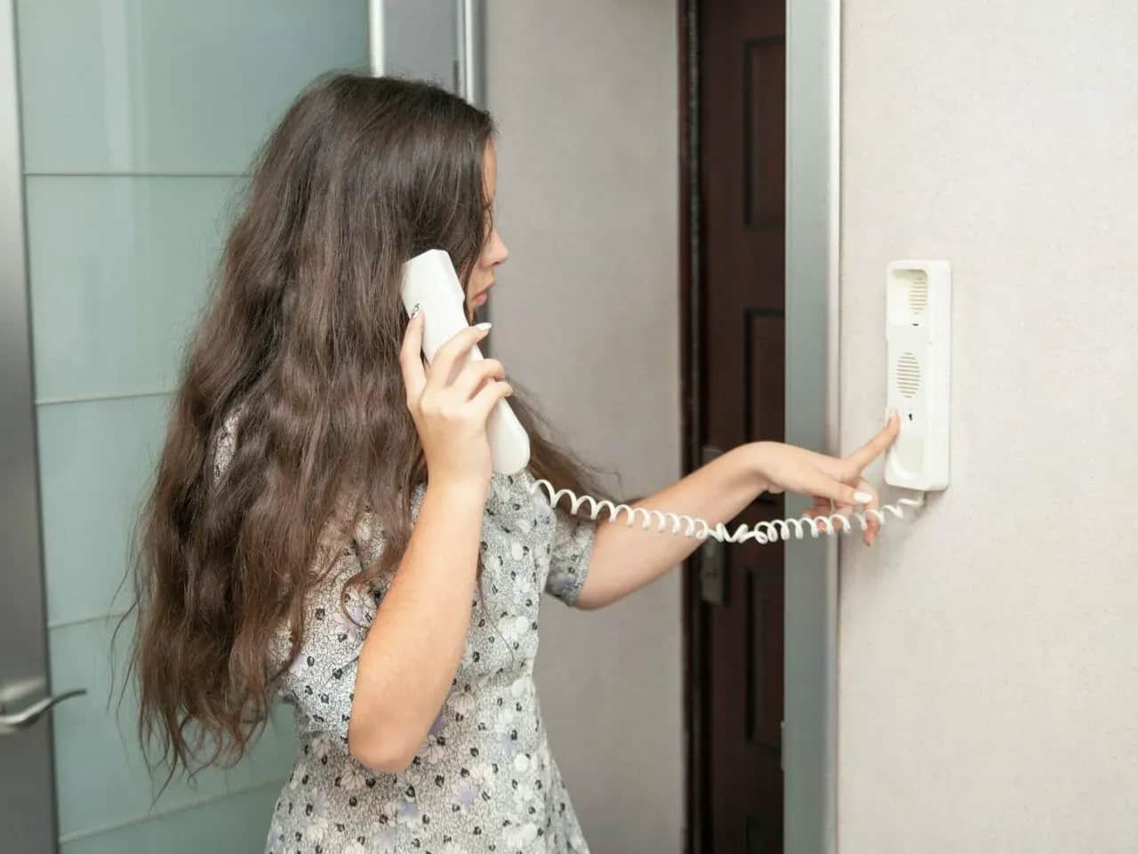 Jakie przewody do bramy i domofonu wybrać, aby uniknąć problemów?